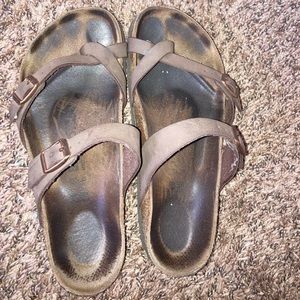 mocha mayari birkenstocks - size 9